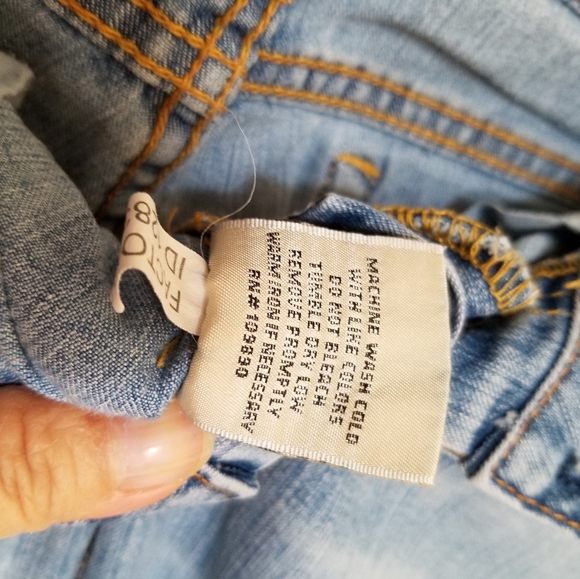 Seven7 Jeans - Picture 5 of 5